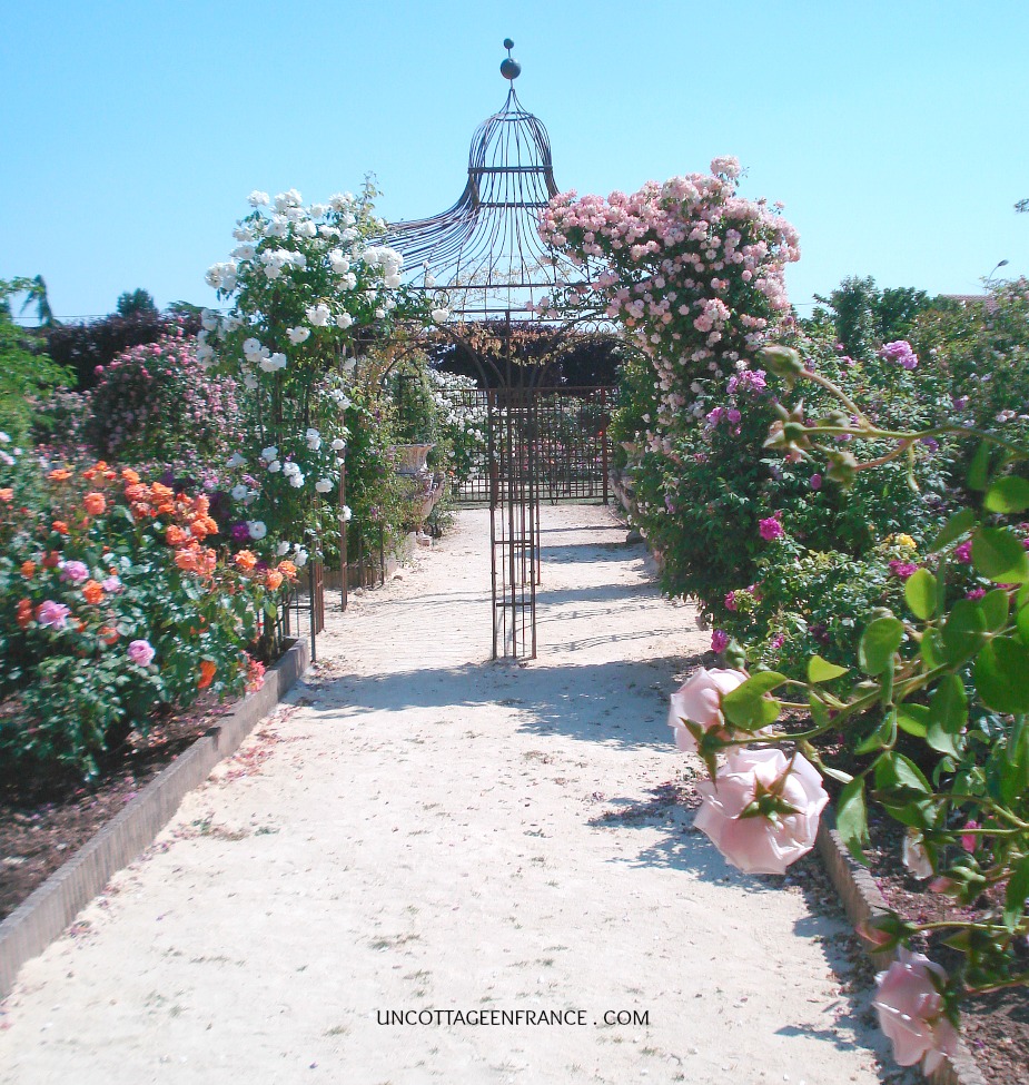 Gloriette campagne chic romantique