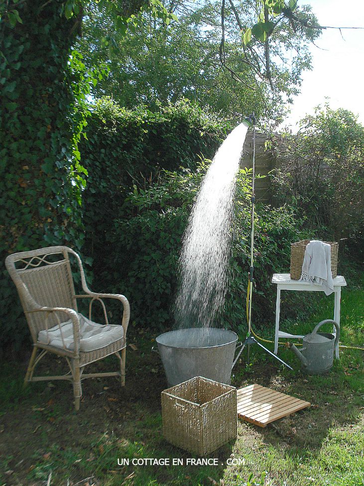 Douche de jardin pour faire face a la canicule