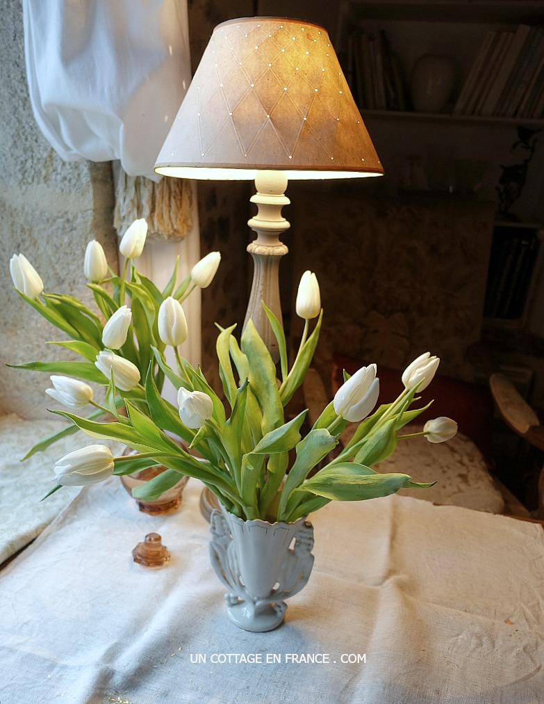 décoration table saint valentin, table arrangement valentine's day