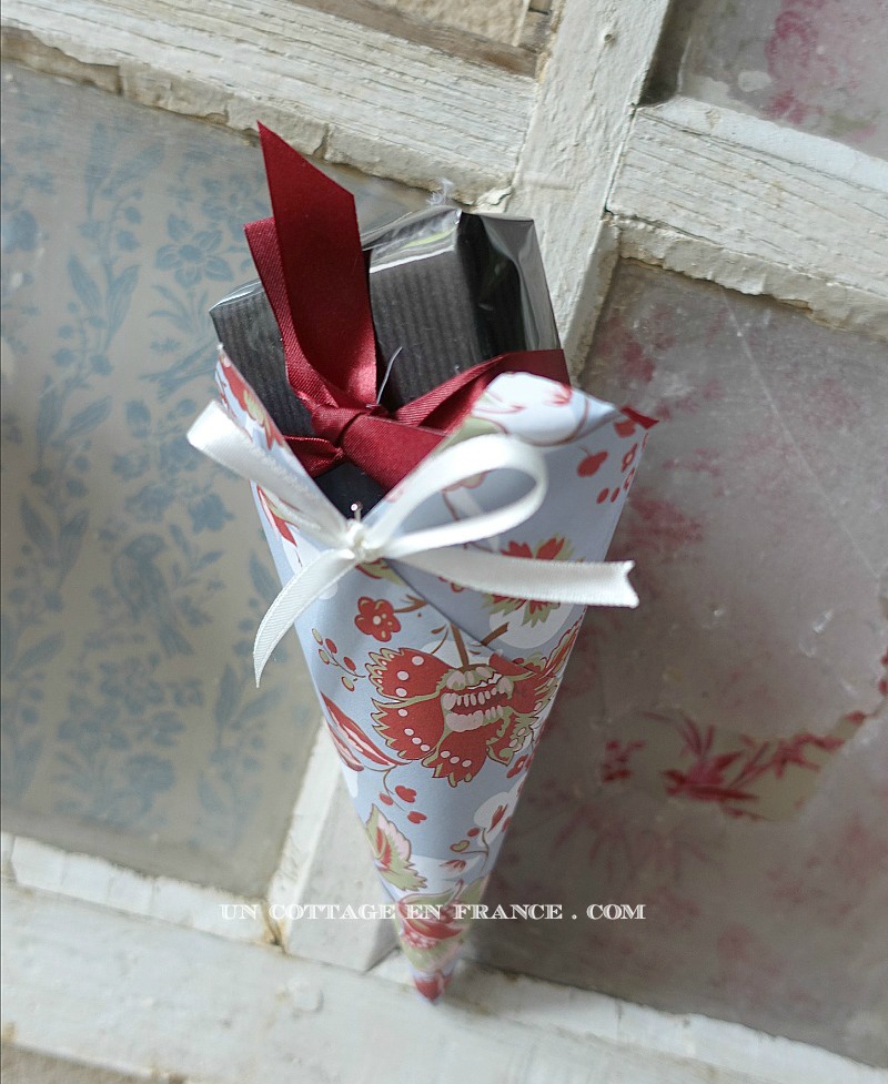 Les boucles d'oreilles d'Anna Lemeereise chez Pretty Pearls (Earings by Anna Leemereise at Pretty Pearls's)