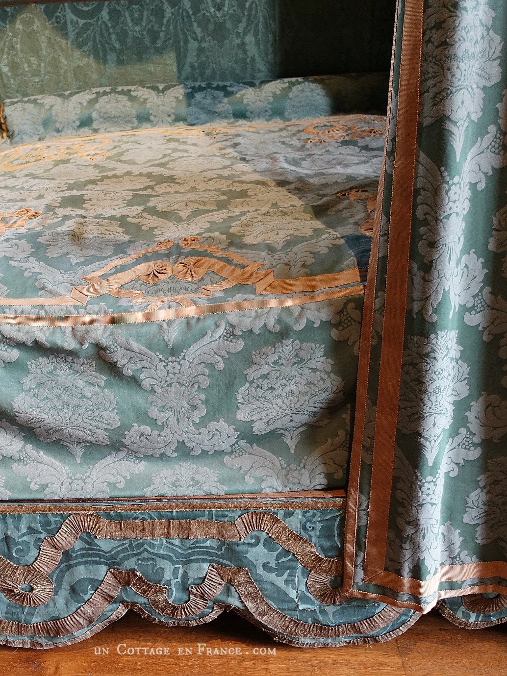 Chateau azay le rideau, chateau chic, french castle, french country chic, broderie au ruban, ribbon embroidery, french castle