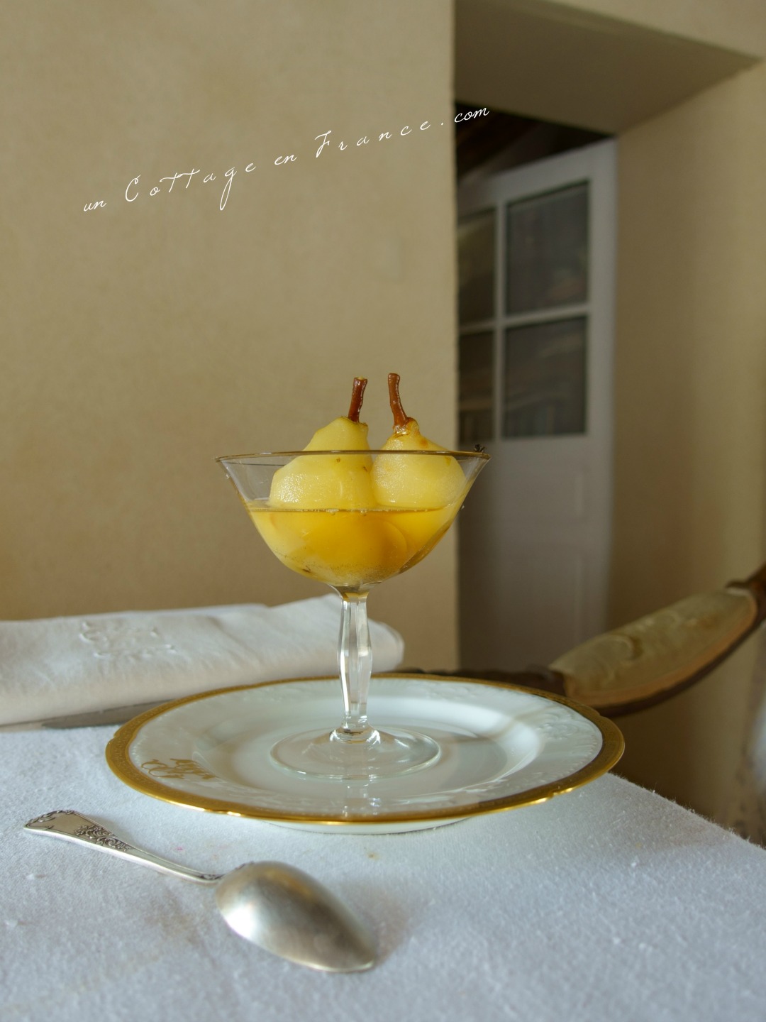 #brocante #whitecottagecharm #uncottageenfrance #campagnechic #frenchinterior #frenchfarmhousestyle#frenchcottage #shabbyhome #farmhousevignette #chippypaint #frenchdecoration #fermette #countrychic #rustique #rusticdecor #decorustic #cottagedecor #maisondecampagne #campagnedecoration #countryhomemag