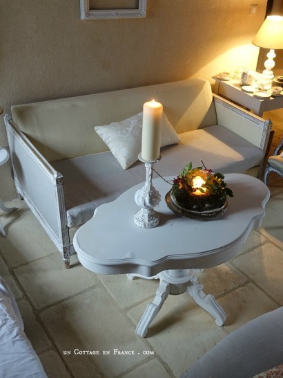 #brocante #whitecottagecharm #uncottageenfrance #campagnechic #frenchinterior #frenchfarmhousestyle#frenchcottage #shabbyhome #farmhousevignette #chippypaint #frenchdecoration #fermette #countrychic #rustique #rusticdecor #decorustic #cottagedecor #maisondecampagne #campagnedecoration #countryhomemag