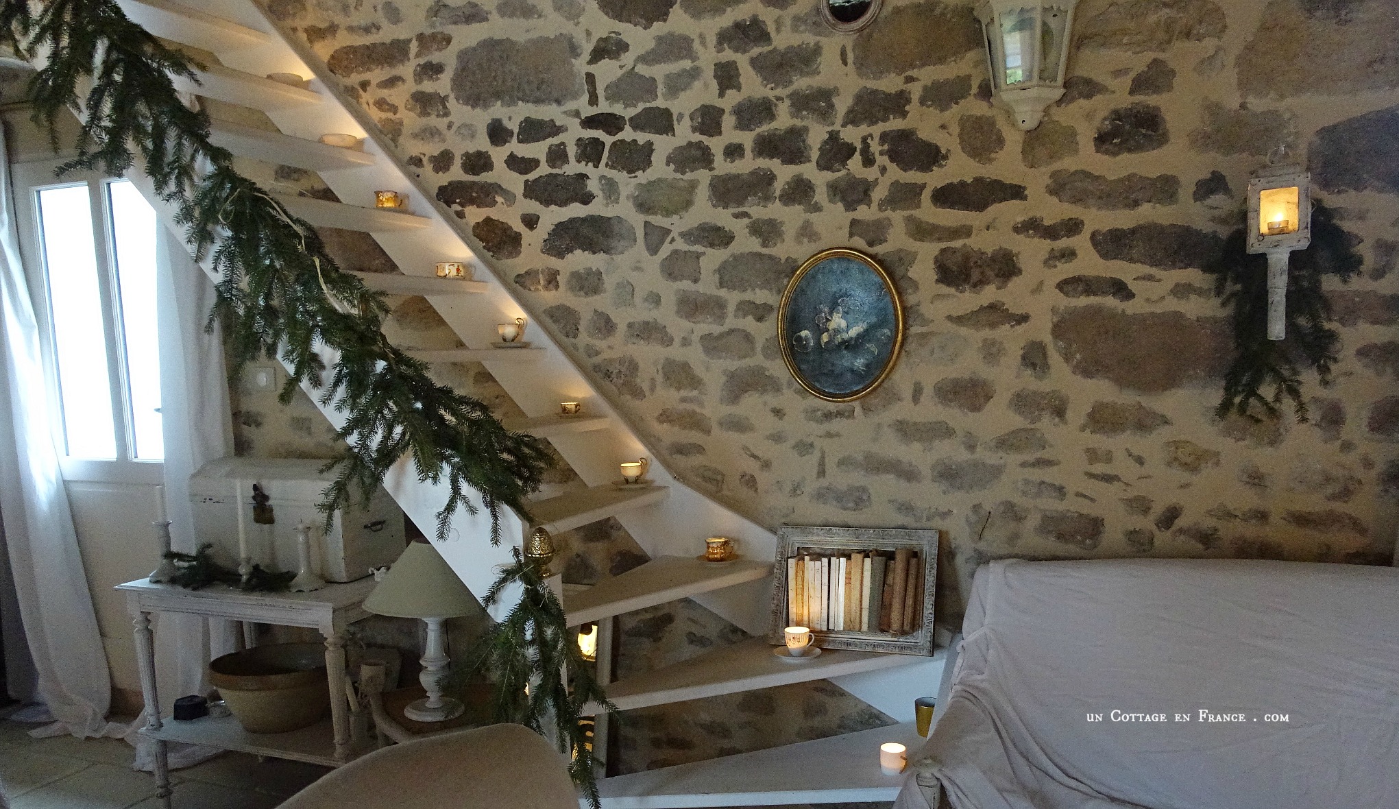 #brocante #whitecottagecharm #uncottageenfrance #campagnechic #frenchinterior #frenchfarmhousestyle#frenchcottage #shabbyhome #farmhousevignette #chippypaint #frenchdecoration #fermette #countrychic #rustique #rusticdecor #decorustic #cottagedecor #maisondecampagne #campagnedecoration #countryhomemag