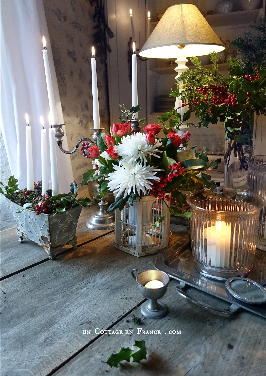 #whitecottagecharm #uncottageenfrance #campagnechic #frenchinterior #frenchfarmhousestyle #frenchcountry #frenchliving #fixerupperstyle #frenchcountrycottage #allthingsfrench #frenchcottage #farmhousevignette #cottagevignette #chippypaint #frenchdecoration #fermette #countrychic #rustique #rusticdecor #decorustic #cottagedecor #maisondecampagne #campagnedecoration #countryhomemag #brocante