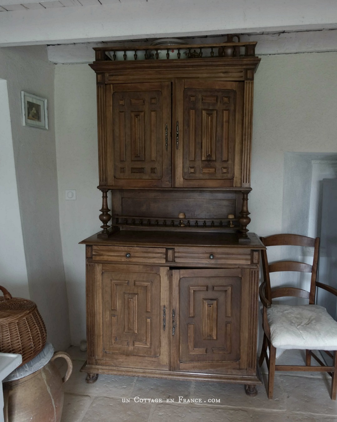 #brocante #whitecottagecharm #uncottageenfrance #campagnechic #frenchinterior #frenchfarmhousestyle#frenchcottage #shabbyhome #farmhousevignette #chippypaint #frenchdecoration #fermette #countrychic #rustique #rusticdecor #decorustic #cottagedecor #maisondecampagne #campagnedecoration #countryhomemag