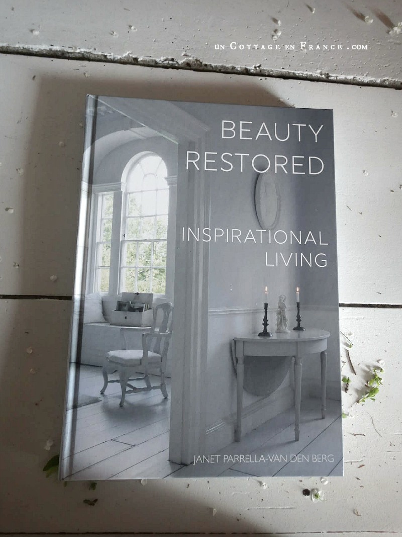#brocante #whitecottagecharm #uncottageenfrance #campagnechic #frenchinterior #frenchfarmhousestyle#frenchcottage #shabbyhome #farmhousevignette #chippypaint #frenchdecoration #fermette #countrychic #rustique #rusticdecor #decorustic #cottagedecor #maisondecampagne #campagnedecoration #countryhomemag
