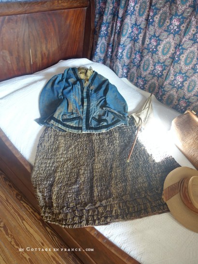 maison d'artiste, french country desig, george sand Berry, chambre romantique, décor ampagne chic bleu, french farmhouse style