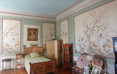 colette malpaud #whitecottagecharm #uncottageenfrance #campagnechic #frenchinterior #frenchfarmhousestyle #frenchcountry #frenchliving #fixerupperstyle #frenchcountrycottage #allthingsfrench #frenchcottage #farmhousevignette #cottagevignette #chippypaint #frenchdecoration #fermette #countrychic #rustique #rusticdecor #decorustic #cottagedecor #maisondecampagne #campagnedecoration #countryhomemag #brocante