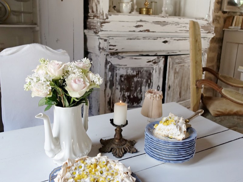 Bouquets et desserts de Pâques  | Easter Blooms and&nbsp;Desserts