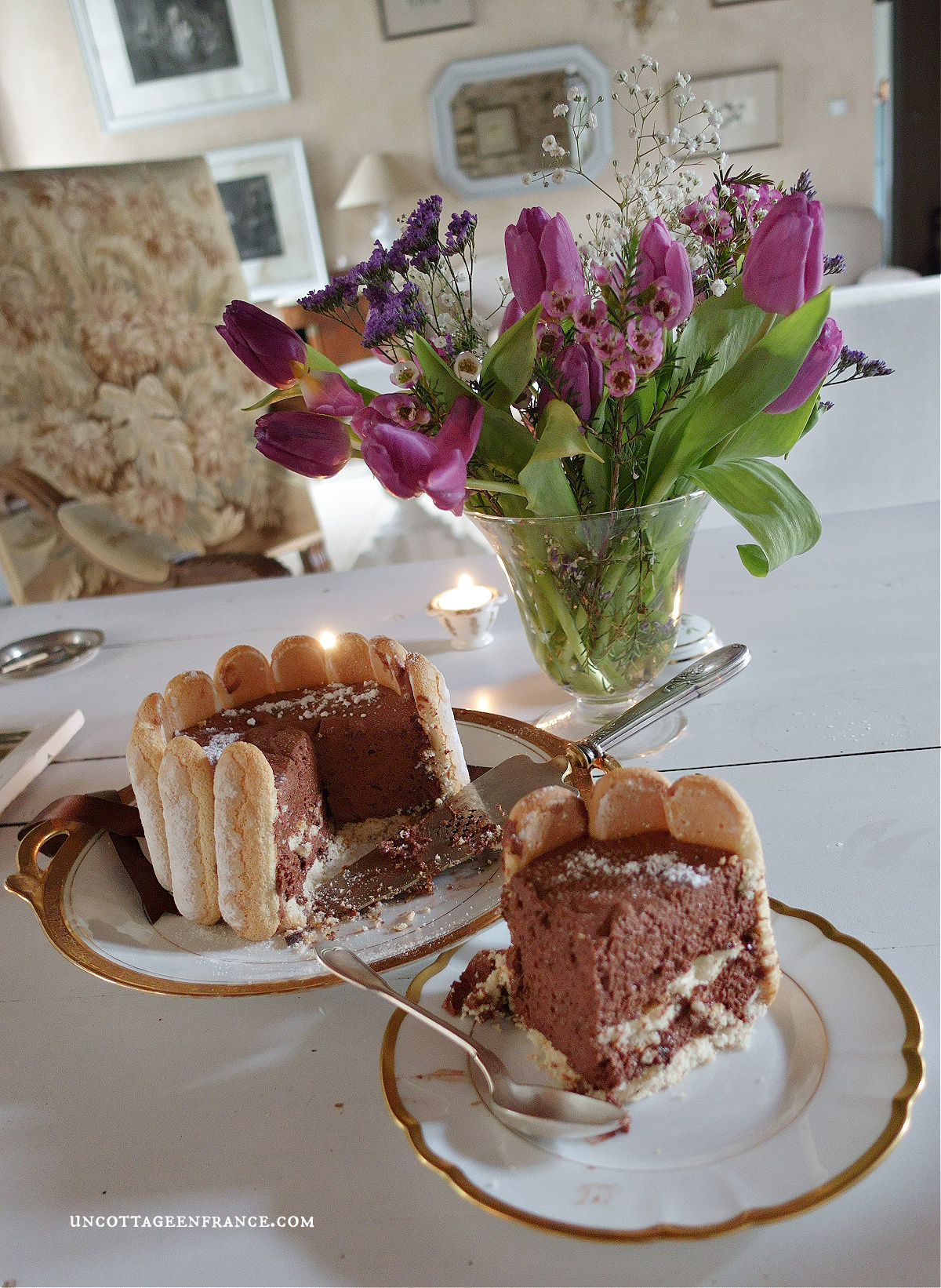 #charlotte #dessertprintemps #whitecottagecharm #uncottageenfrance #campagnechic #frenchinterior #frenchfarmhousestyle #frenchcountry #frenchliving #fixerupperstyle #frenchcountrycottage #allthingsfrench #frenchcottage #farmhousevignette #cottagevignette #chippypaint #frenchdecoration #fermette #countrychic #rustique #rusticdecor #decorustic #cottagedecor #maisondecampagne #campagnedecoration #countryhomemag #brocante